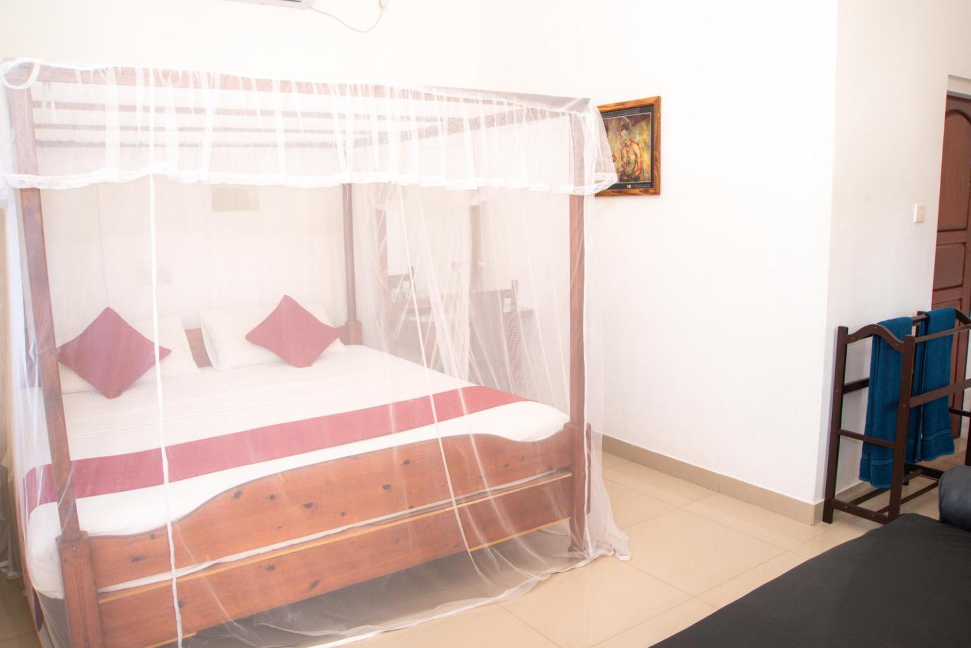 Angel Inn Guest House Νεγκόμπο Εξωτερικό φωτογραφία
