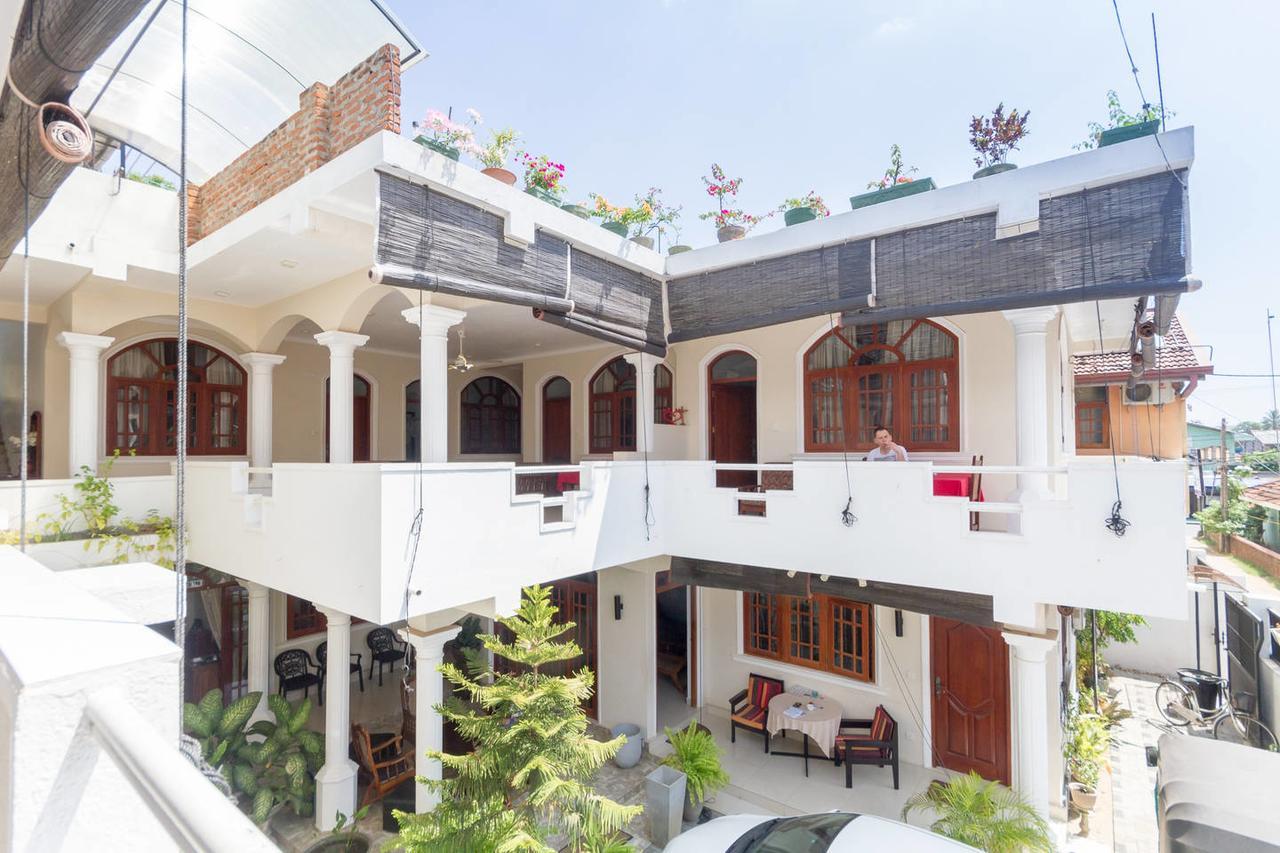 Angel Inn Guest House Νεγκόμπο Εξωτερικό φωτογραφία