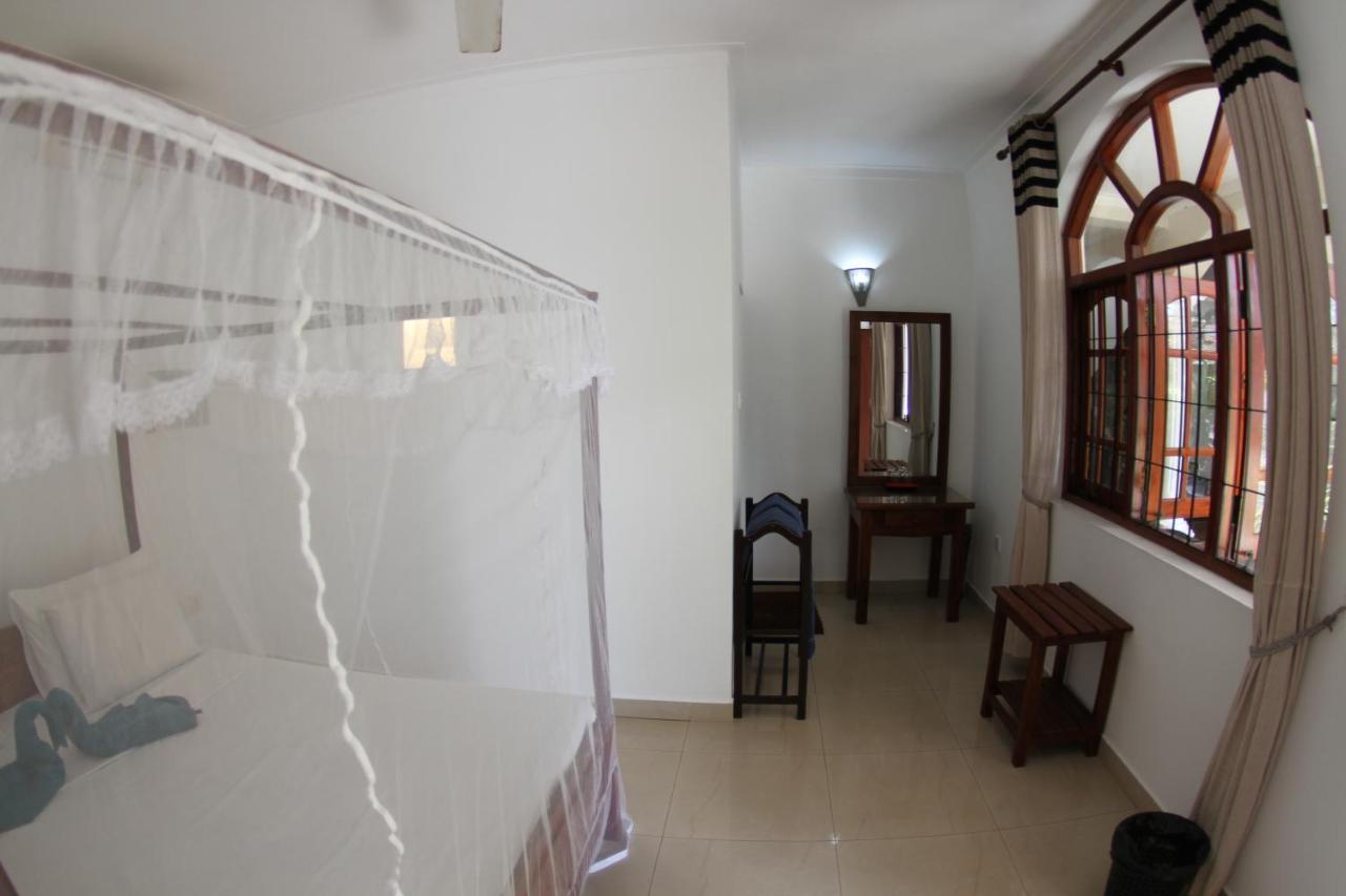 Angel Inn Guest House Νεγκόμπο Εξωτερικό φωτογραφία